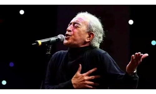 'SANATÇI, İNSANLARIN HAYKIRAN SESİDİR'  